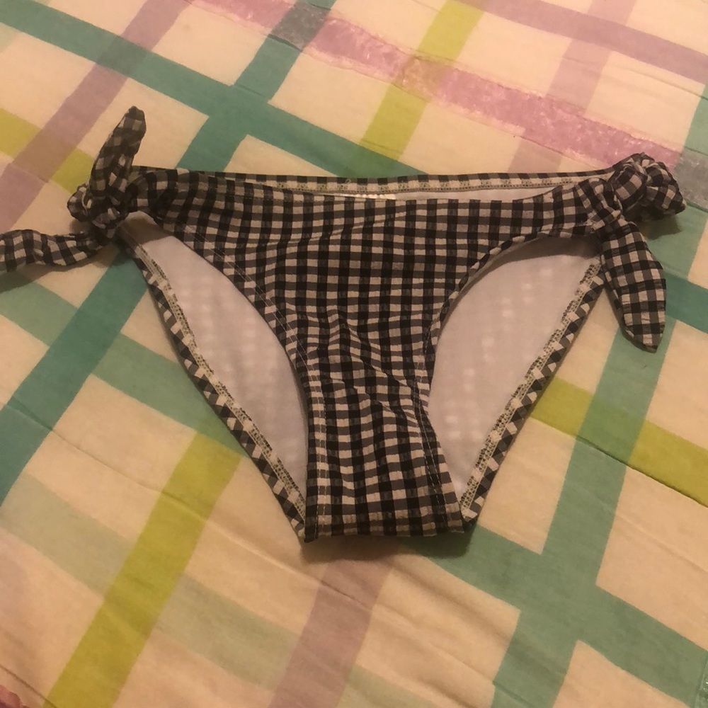 checkered swimsuit bottoms